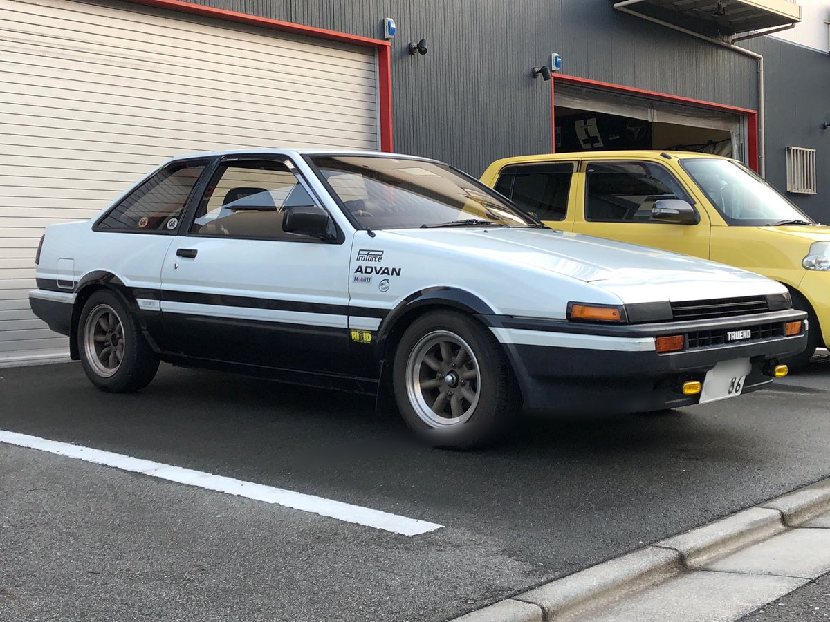 ae86_'s tweet photo. 明��の車検に向けての整備、何とか間に合った。久しぶりにクルマ洗っていい気分。一発合格できるといいな♫
#ae86 #4ag #5valve #trueno https://t.co/FXzz64rUza
