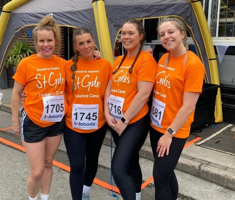 RomulusNetball's tweet photo. Wishing our Roms girls (Lizzy, Meg, Lucy and Ell) the best of luck for the Sutton Fun Run today!

They've pulled on their running shoes to raise money for a fantastic cause @StGilesHospice Proud of you all 😍😘

#GoGirls #GoRoms #proud #stgileshospice https://t.co/zb9GCpLciN