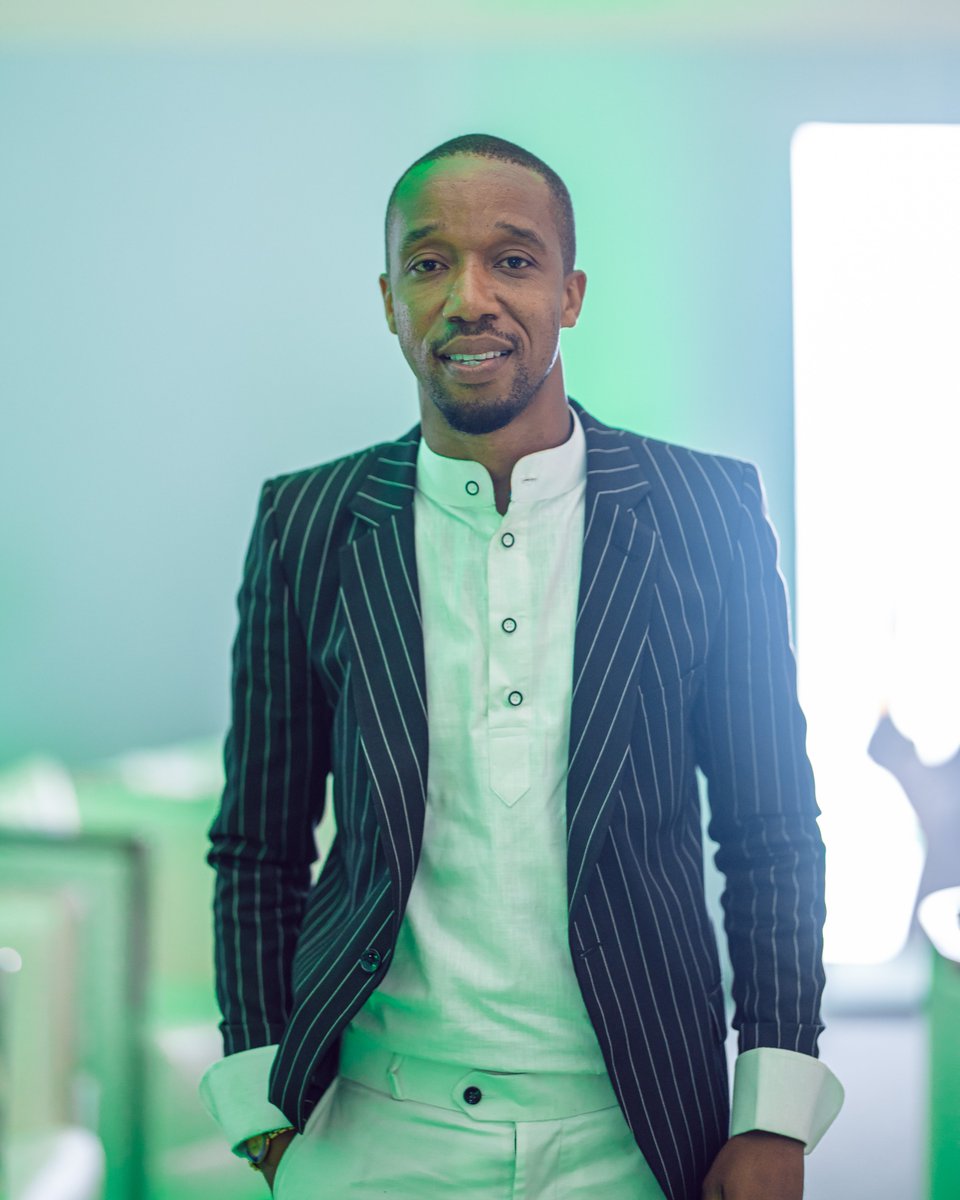 InfinixKenya's tweet photo. Mr.Sisemi kitu @RashidAbdalla 💚...
#InfinixNote12VIPKE
#infinixnote12viplaunch https://t.co/q3cfZwlIoS