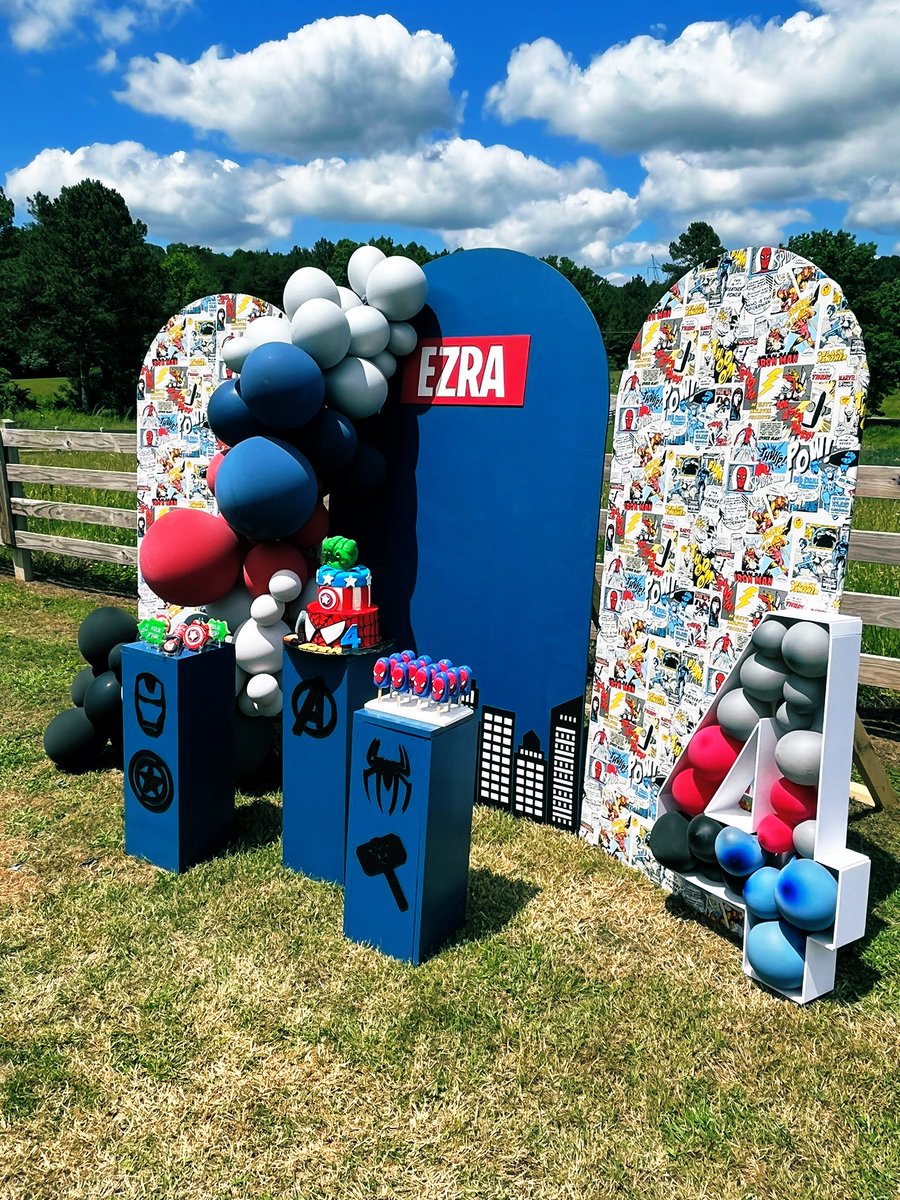 Love celebrating this superhero loving boy 💙🦸🏼‍♂️🎂