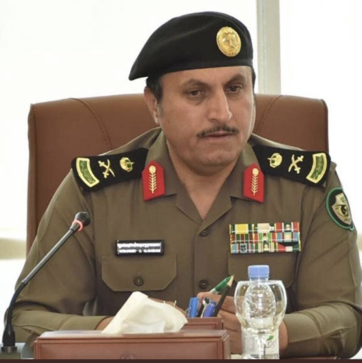 ..

  نتقدم بأسمى آيات التهاني والتبريكـات
     بمناسبة صدور الأمر السامي الكريم
                 بتعيين الفريق
    محمد بن عبدالله #البسامي القحطاني 
               مديراً #للأمن_العام
      متمنين لـه التوفـيق والسـداد
   لخدمـة الديـن ثم الملـيك والوطن