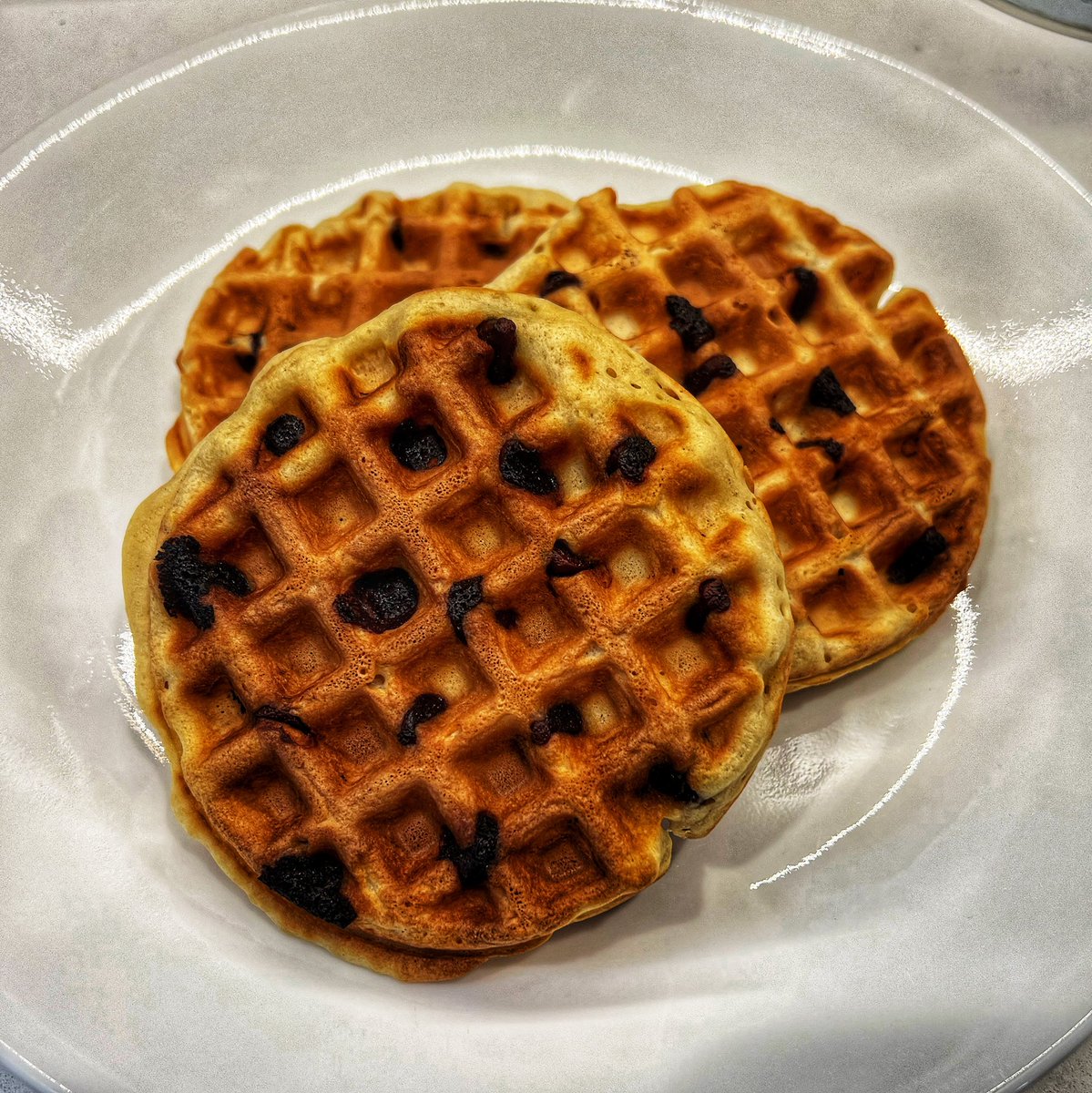 abe238's tweet photo. @alexisohanian @robshahverdyan Not @alexisohanian #pancakeart but this waffle breakfast 🧇 got 4.5 stars from kiddo. #creativebreakfast #HappySunday https://t.co/GqjbpsETsj