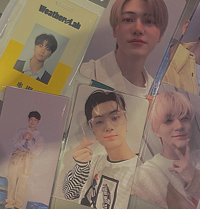 jaeminurl's tweet photo. long awaited mail💌

thank you @syukiiies (jay id/jay rpc + sunoo bookmark)

feat nomins pob from @kpopmerch_inc https://t.co/T26uDakiFk