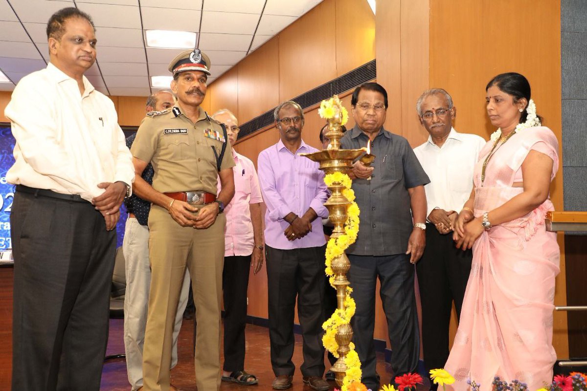 VIT_univ's tweet photo. SSTARS (Support The Advancement of Rural Students) DAY 2022 - the 5th Annual STARS meet was held with much fanfare today (29/05/22).
#VIT
#vitvellore #VITUniversity #VelloreInstituteofTechnology #STARS #event #philanthropy #Vitstudents https://t.co/5EDwmbSxzk