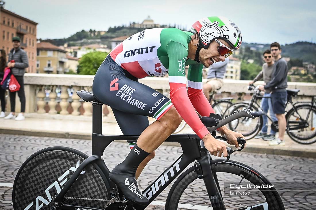 cyclinside's tweet photo. Sobrero vince l'ultima crono del Giro d'Italia di Hindley - https://t.co/ojLf1csJMQ #Cronometro #GiroDitalia #GiroDitalia2022 #MatteoSobrero #Verona #Gare #Technews https://t.co/nnRhU8bJSo