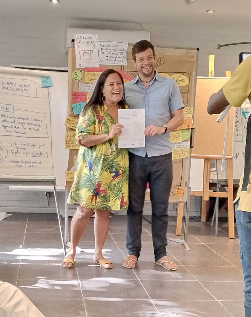 MarioCanaVarona's tweet photo. The last day of the @MamiWataProject ToT ended with the participants getting their certificates. Good luck to these new 🌊#MarineSpatialPlanning trainers! 🇨🇮🇨🇻🇬🇼🇹🇬🇸🇳🇧🇯@GRIDArendal @UNAbjConvention @DRDH_bzh @Csesenegal https://t.co/ULbRjLwzrc