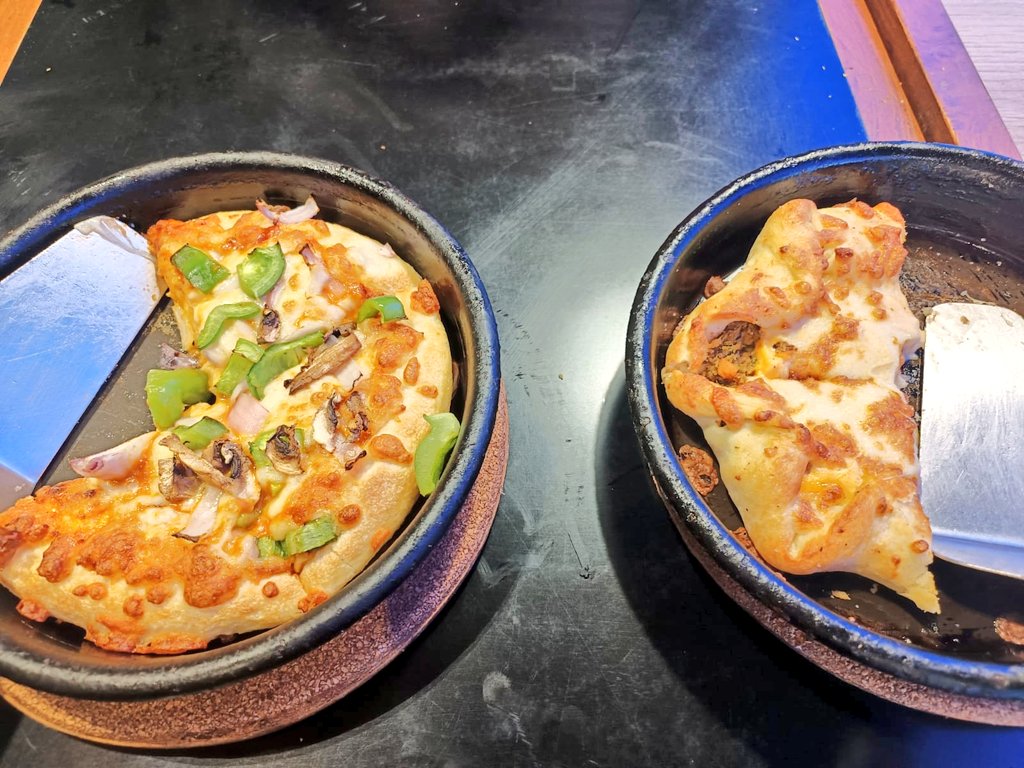 Yours_Pooja's tweet photo. રવિવાર ની મજા 😋😋😋 https://t.co/Pg6qJOKOU5