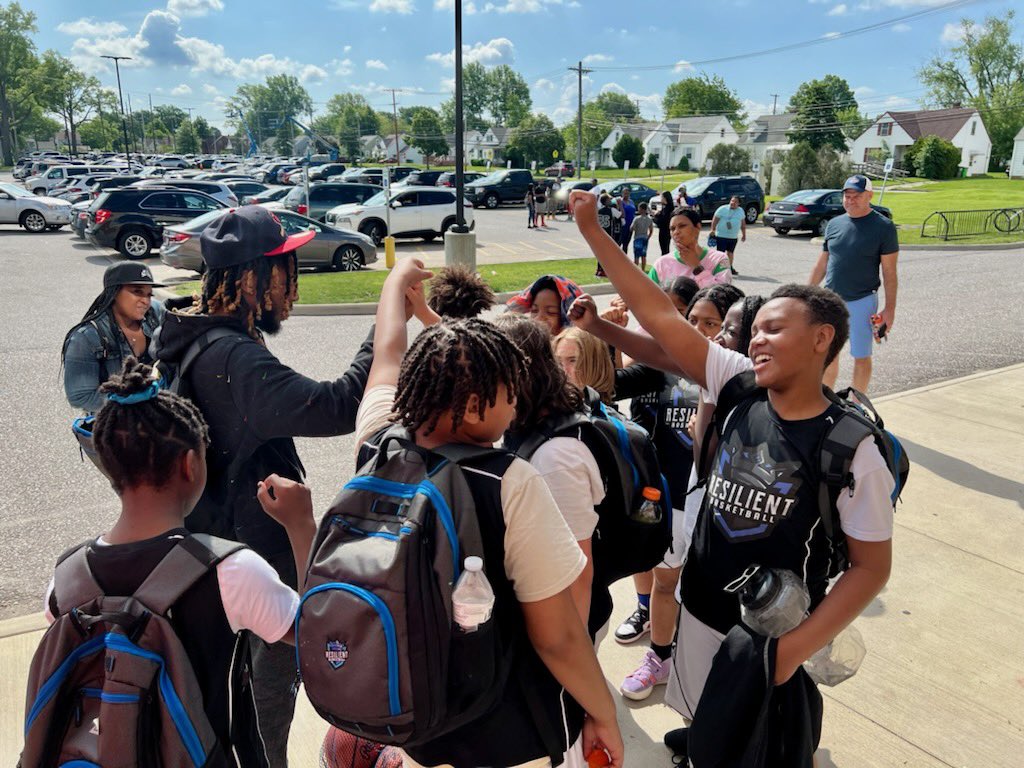 Resilient AAU Basketball tweet media