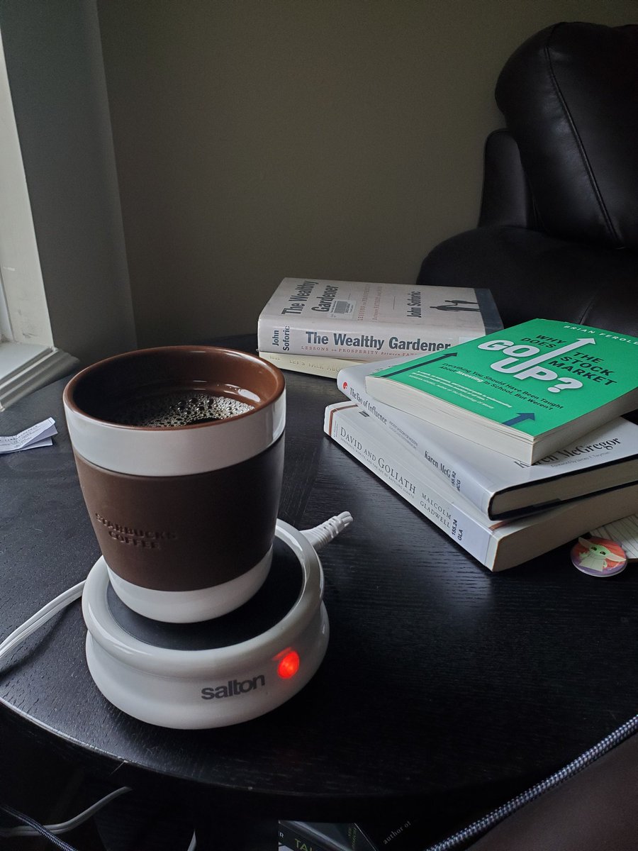 JimminyJilickrz's tweet photo. Finally found a great use for the "gravy boat" warmer.
$SBUX
#NeverColdAgain https://t.co/Jui6bSn4p2