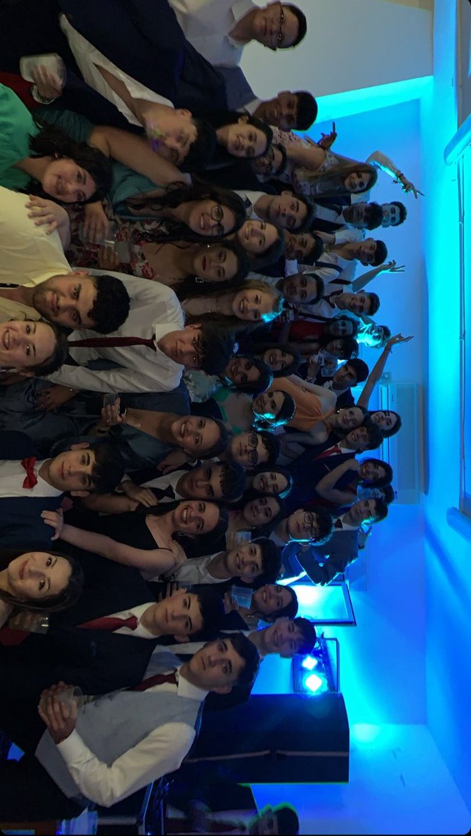 la graduación que siempre soñé con personas que me llevo para toda la vida. Doy gracias por haber podido cerrar esta etapa tan bonita e importante para mí con vosotros. Jamás os olvidaré ❤️‍🩹🩹