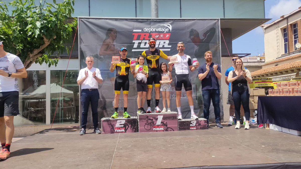 JoanBarbera7's tweet photo. Avui des d'Amposta dia complert amb diverses act. esportives rellevants:

🥎🏸🥇3a prova circuit Promeses de Tennis '22
@FCatTennis

🏊🚴🏃4rt Triatló TriTour Ciutat Amposta '22
@tritour_oficial

🤾🏆Cpt. Catalunya Infantil #Handbol '22 

@esportcat
@ajamposta @ComarcaMontsia https://t.co/OSxSag4iMZ