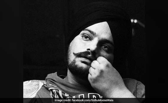 ndtv's tweet photo. Singer Sidhu Moose Wala Shot Dead. Canada-Based Gangster Suspect: Sources https://t.co/5iCeIzC9sj https://t.co/ycqTbIqPyW