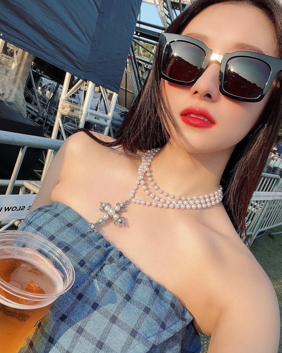 Stanning dreamcatcher is having 7 bias wreckers