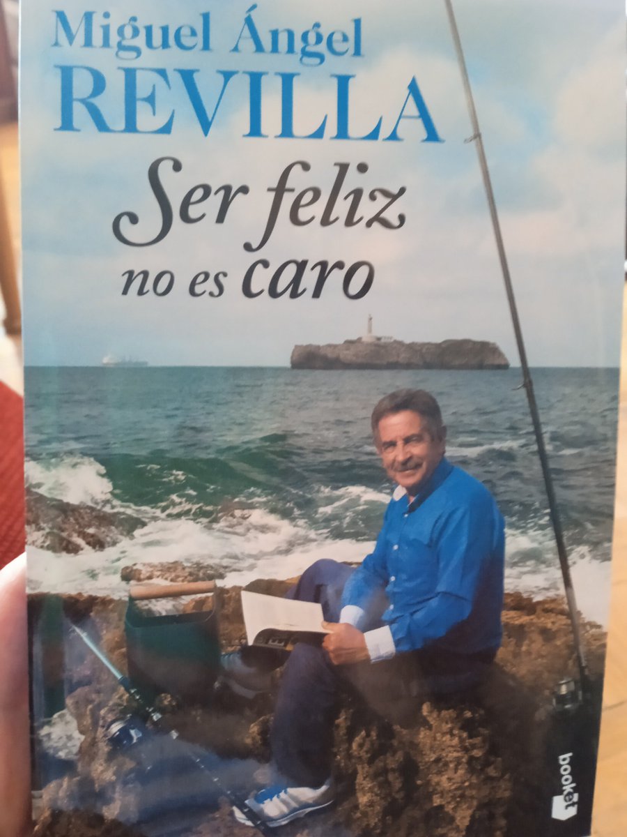 Chery192's tweet photo. Muchas gracias por este pedacito de alegría @RevillaMiguelA, ha sido un placer conocerlo ☺️☺️. Espero en algún momento ir a Cantabria. https://t.co/LHCjtOH9WY