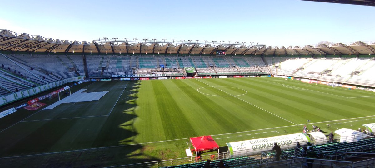 Así se ve el Bicentenario a esta hora, esperando el Kick off del partido. Pronto, por Araucana: Deportes Temuco vs Deportes Copiapó