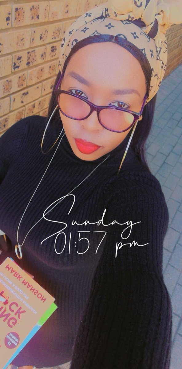 Tshego_Tebogo's tweet photo. #sundaymood #bookclubsunday #sundaytoday https://t.co/s4wiSysVtR