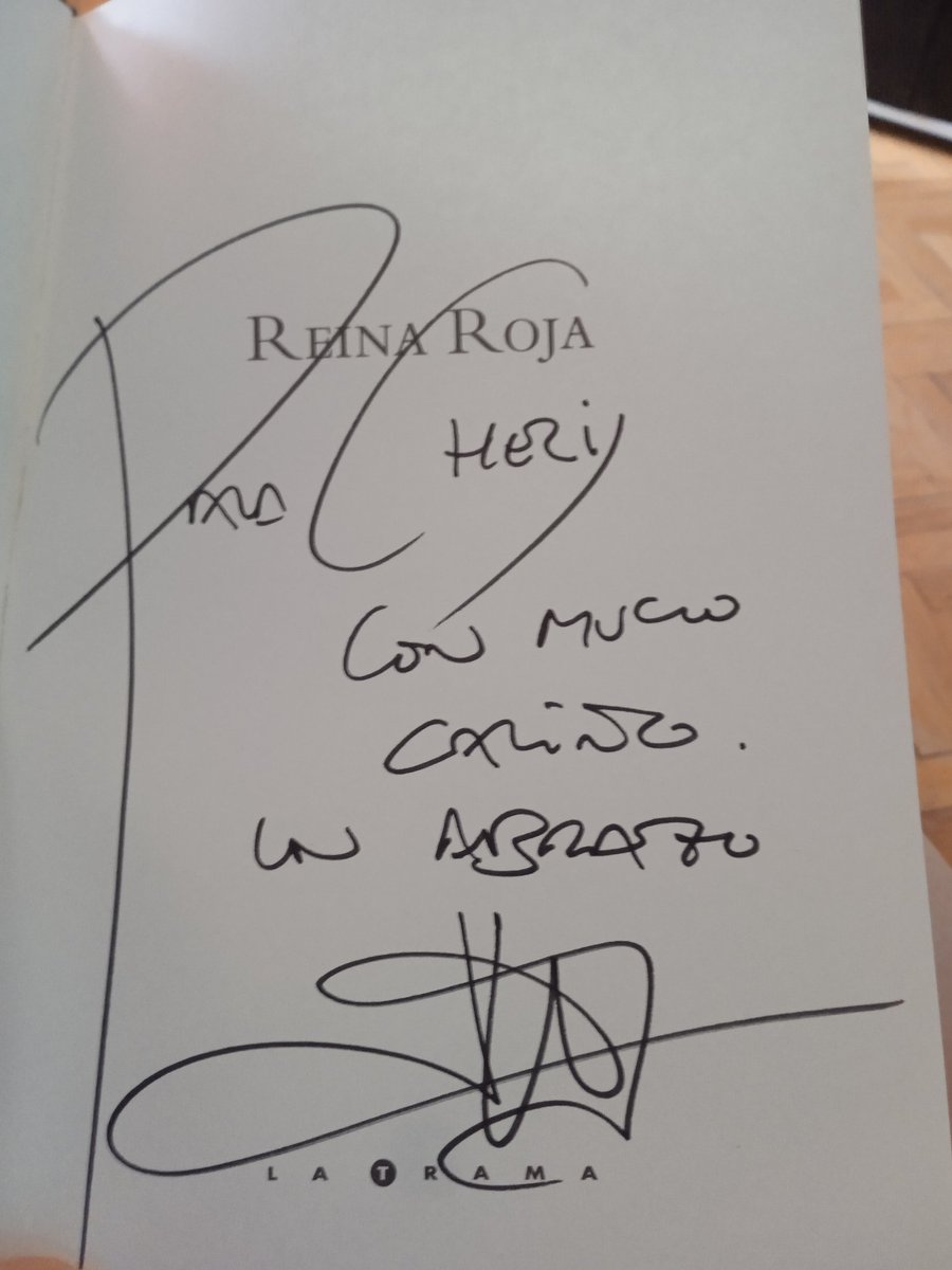 Chery192's tweet photo. Muy agradecida por estás adquisiciónes y dedicatorias, @JuanGomezJurado ha sido un placer conocerte. Y también gracias a @salemslotclub porque sois los mejores, aquí está una dedicatoria para vosotros también. ☺️☺️ https://t.co/qv1oEaZWNu