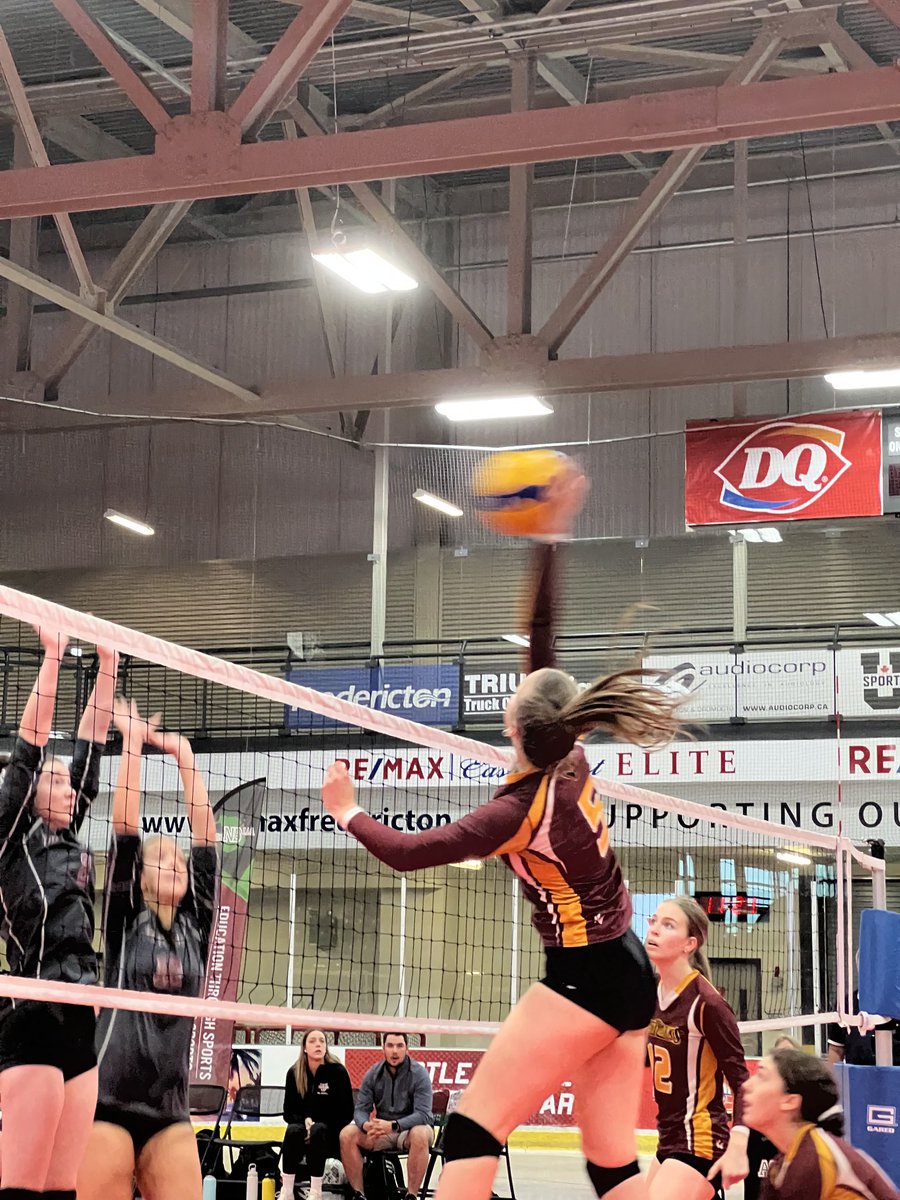 gmacfarlane103's tweet image. We’re going to the provincial AA volleyball final in 60min !!  ⁦@NackawicA⁩ ⁦@NBIAA_ASINB⁩