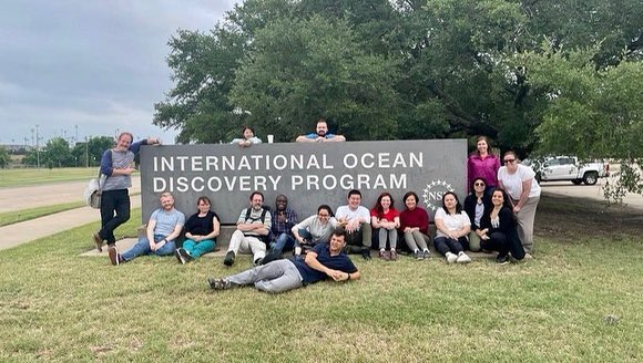 dleblancene's tweet photo. Spent the last 3 weeks in College Station, TX with the #IODP #Exp395C science party describing over 2 km (π
) of sediment cores collected from the bottom of the North Atlantic Ocean. Thankful to be a part of this awesome group of scientists! @NSF @TheJR @GCR_IODP https://t.co/RwVWv5DLx7