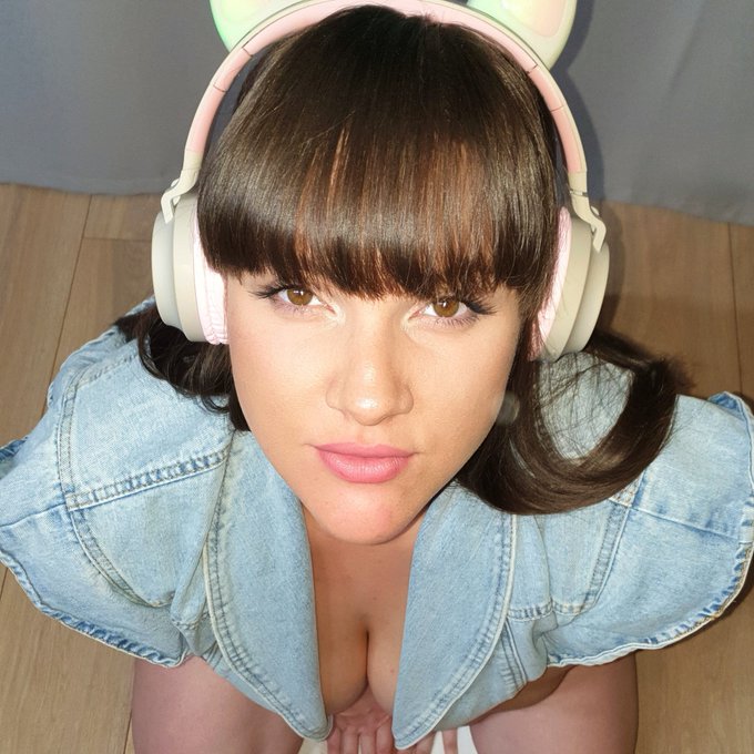 Hey Twitter! Go do some fun!🥳 https://t.co/iVR0LtFRYs<a href="/tag/xhamster"class="tags"><span>#xhamster</span></a>