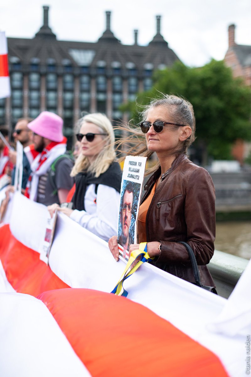 belarusinuk's tweet photo. More photos from solidarity chain with Belarusian political prisoners. 
More on ways to help:
 https://t.co/l3FUY6Inpy

#SupportBelarus #BelarusFeedom #freepoliticalprisoners #freedom #stopdictatorship #togetherwewillwin https://t.co/3JwdqbOsMk