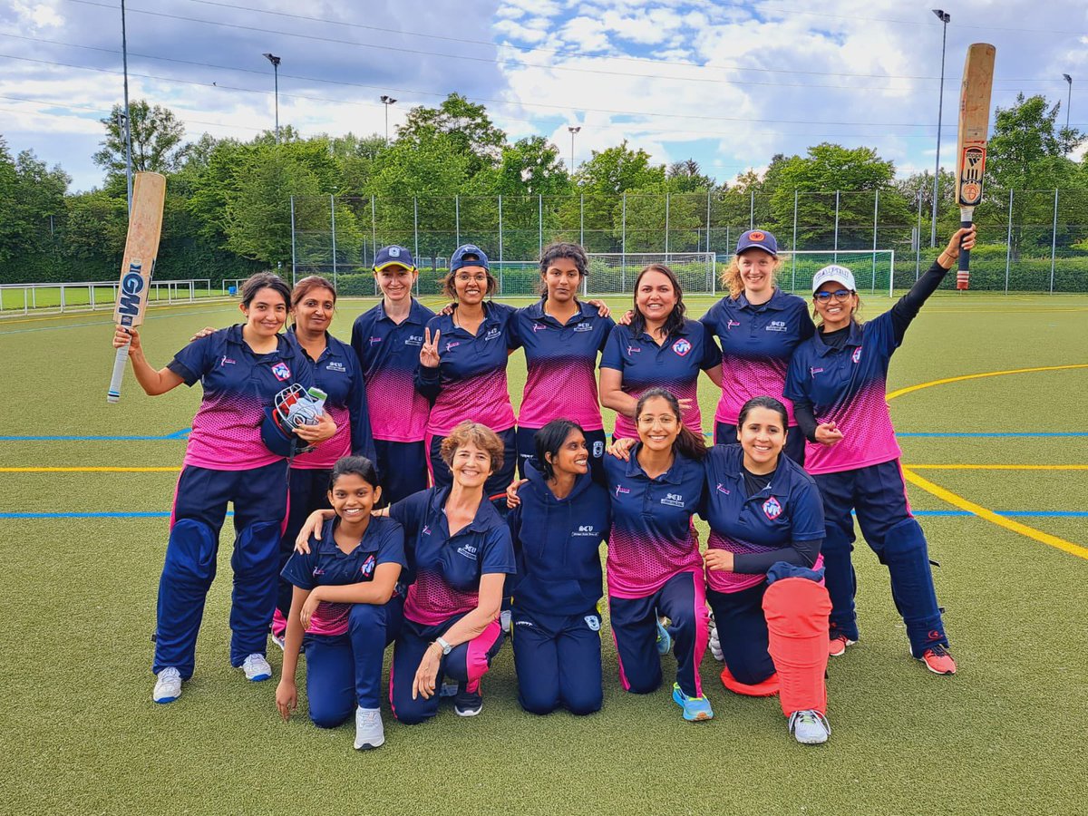 Cricket_Germany's tweet photo. The victorious BW-United team from Baden Württemberg bagging 2 more wins in their first season 👏

Special shout out to Manali Shetty who scored 2 back to back 50s yesterday after having only started to play hard-ball cricket 4 weeks ago! 

#frauenbundesliga https://t.co/y8CNN6bEJu