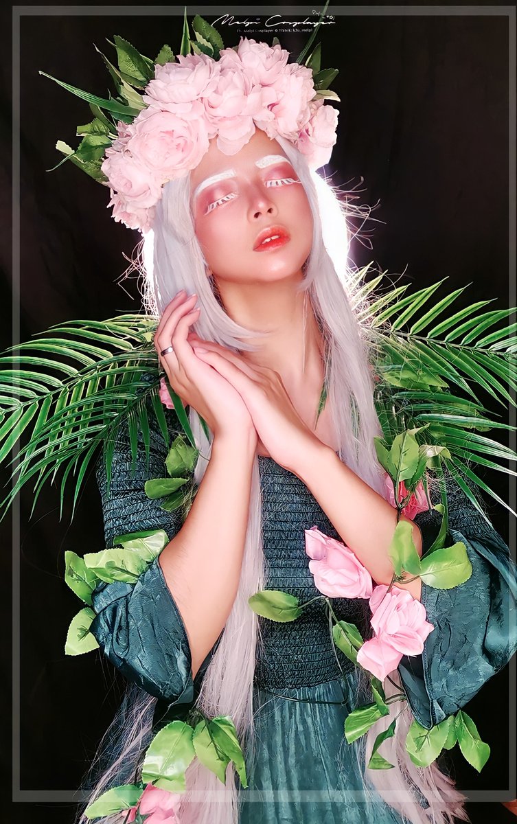 K3U_Melpi's tweet photo. Joining the first ever Parallel NFT cosplay contest as Shoshanna. πΈπΏπ΅π
#NFTGame #Parallelcosplay #Shoshanna @ParallelNFT https://t.co/EsHRf7zaSG