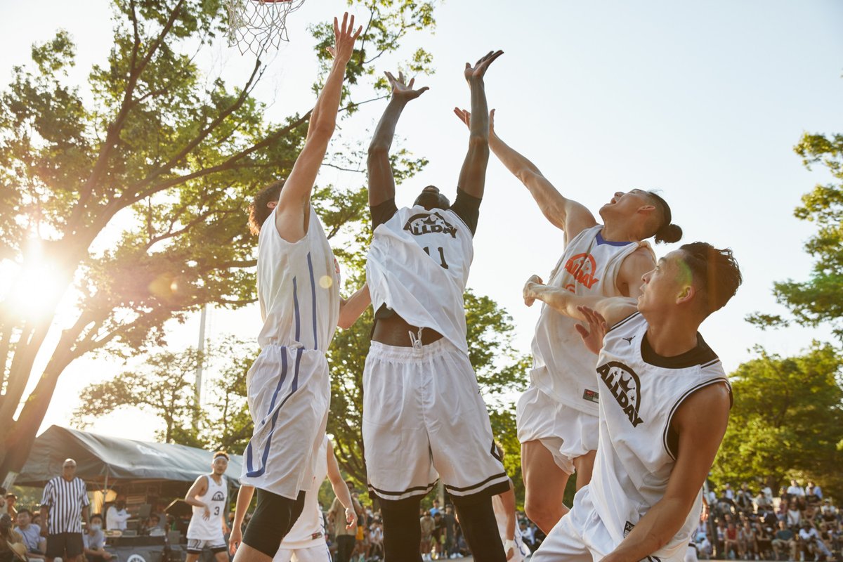 ALLDAYMAG's tweet photo. ALLDAY 2022 SPRING
Final
SHOEHURRY! 15 🆚19 UNDERDOG
@jumpman23 @tokyo23basketball 
#ALLDAYMAG #ジョーダン #JUMPMAN #TOKYO23 https://t.co/mOUe46OyvR