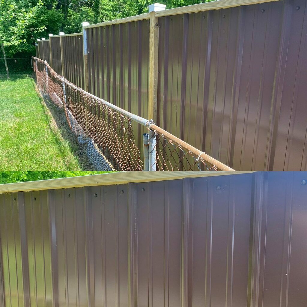 InspectorBen's tweet photo. Have you guys ever seen a privacy fence made of metal stamped roofing panels?
I sure hope they built it strong as it's now a giant wind block. #privacyfence #metal #diy #notsureaboutthis #homeinspection #homeinspector #homeinspectorlouisvilleky #louisvillerealestate https://t.co/4kDwl4U10K