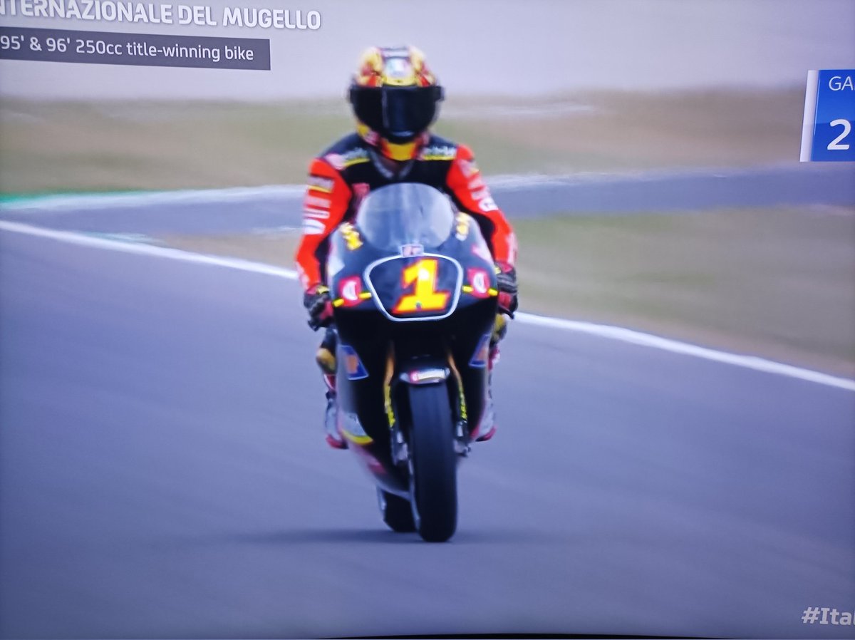 AndreaEttori's tweet image. La mia infanzia😍

grande @maxbiaggi 

#ItalianGP #MugelloGP #legend