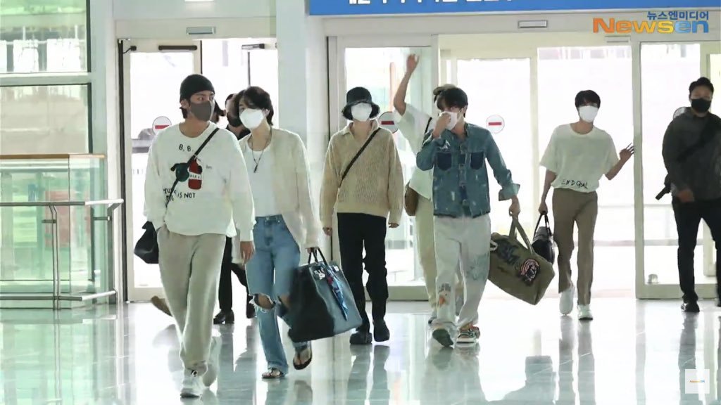 epiphany2930's tweet photo. @alittlefishh7 Do aeroporto amg?? https://t.co/6xEAQpCuSD