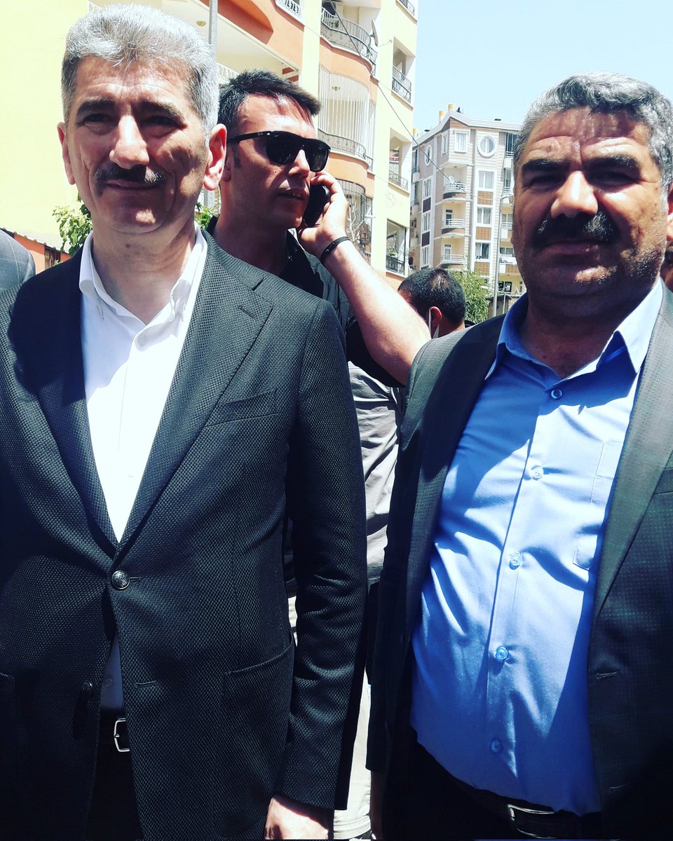 Nuretti59890183's tweet photo. An itibariyle çok çok değerli içişleri bakan yardımcısı sayın muhterem ince bey ile bir kare #muhterem #ince https://t.co/yOckPw464w