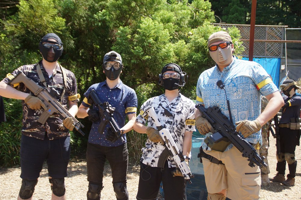 bigman_airsoft's tweet photo. 今日はユニオンヘッドショットの定例会に参戦！
ご一緒した皆様ありがとうございました🙇‍♂️
アロハでも暑すぎて早めに退散😇
夏終わるまではインドアかな笑

#サバゲー 
#ユニオンヘッドショット https://t.co/4vR0VpxMnK