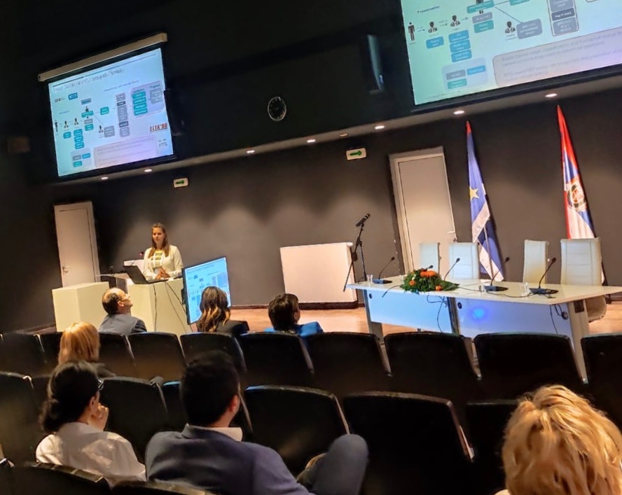 HtgSelina's tweet photo. Thank you #Elta90 Medical and #SerbianSenologicSociety for the opportunity to speak at the Senologic Congress Serbia about the application of #geneexpression analysis in #breastcancer and the unique advantage of #HTGEdgeSeq for #routinediagnostic and #clinicalresearch. https://t.co/qeJZpmkfoZ