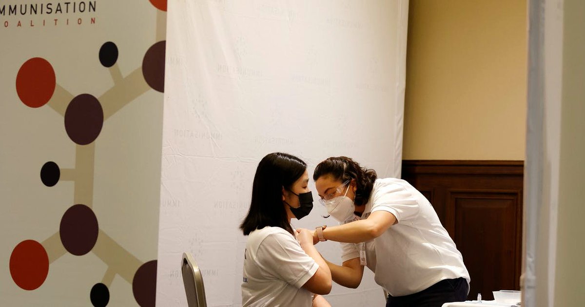 As flu cases surge, vaccination may offer some bonus protection from COVID as well bit.ly/3MUUEm0 

#flu #vaccination #health