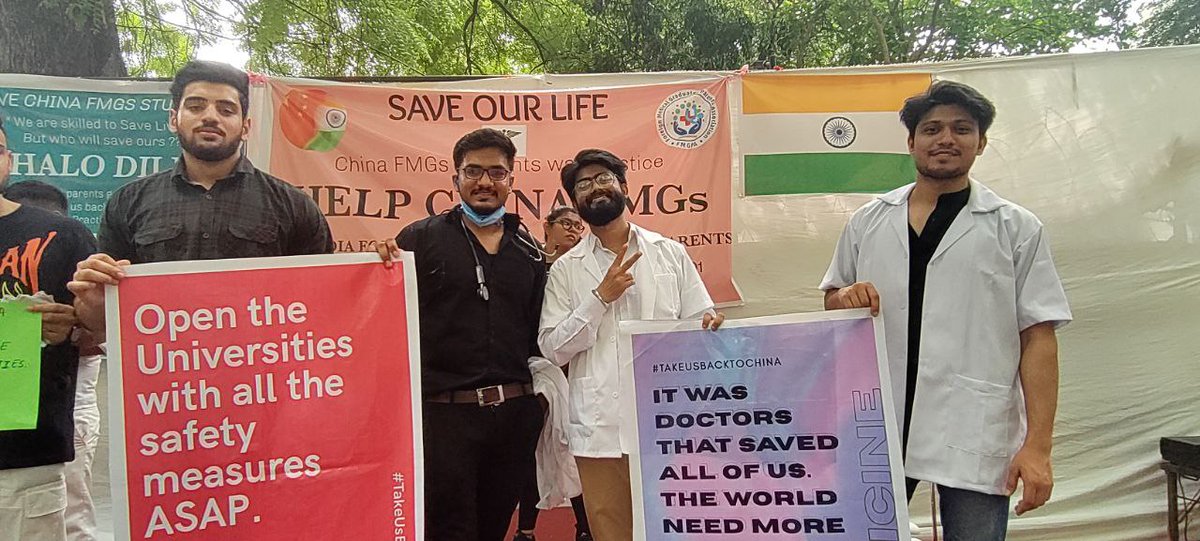 association_iac's tweet photo. Chalo Delhi Today is to raise your voice to continue your studies in China. IAC is always with you. Life is full of struggles! https://t.co/3Iw2FSiTVM