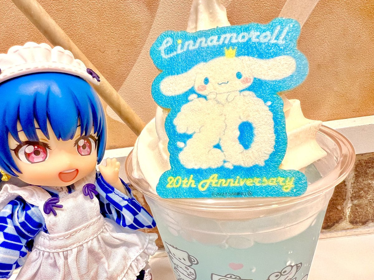 yaetaso_777's tweet photo. 先日 #ダイバーシティ東京 の #HelloKittyJapan で飲んだ #シナモロール のドリンク🥤
可愛いし、美味しいし❤️
本当シナモン大好き(*´ω`*)💕
推せる( ´∀`)bグッ! https://t.co/hq3hE0kth2