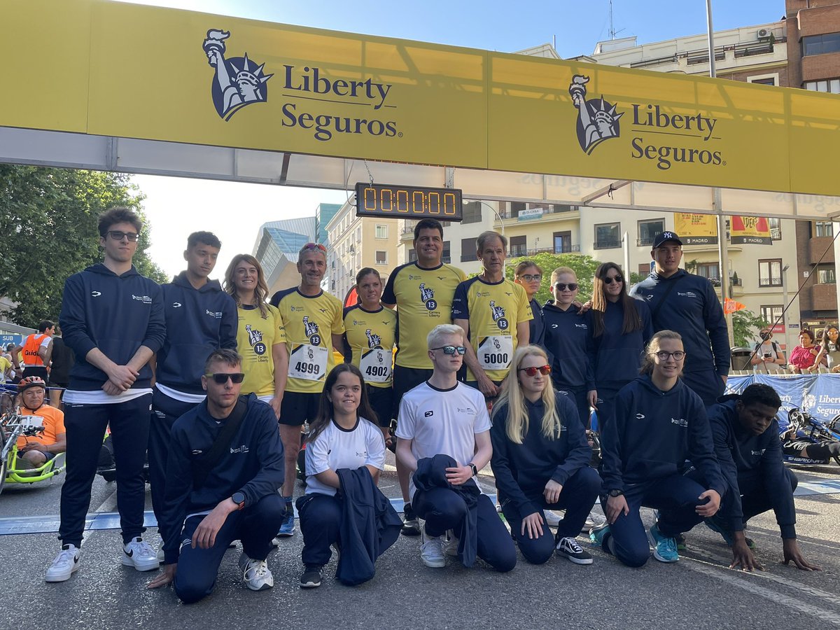 aliciamartinpe's tweet photo. Disfrutando un #domingo más por las calles de @MADRID 🏃🏼‍♀️ en la #CarreraLiberty @GrupoLiberty_es por la inclusión, con la carrera de la superación.
Promoviendo los #valores del #deporte a través de la inclusión. #movedbyvalues @femaddi @Paralimpicos
#MadridCapitalDeporte2022 https://t.co/KUuGSzG0lB
