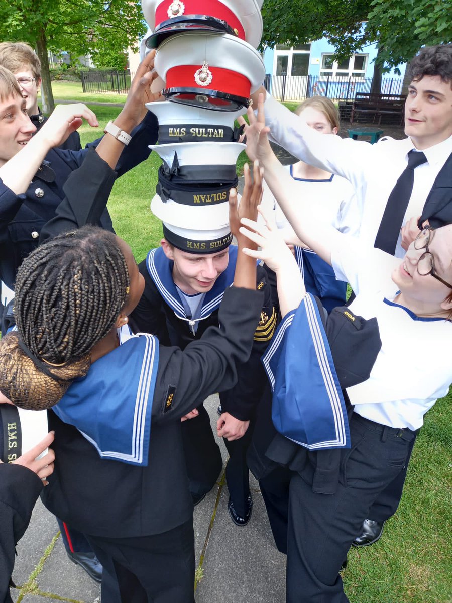 Well Done to all our cadets who took part in the #Gosport #Falklands40 Parade today @VCCcadets @RoyalNavy @CaptJohnVoyce @HMSsultan @CadetForcesUK #vcc #Falklands40