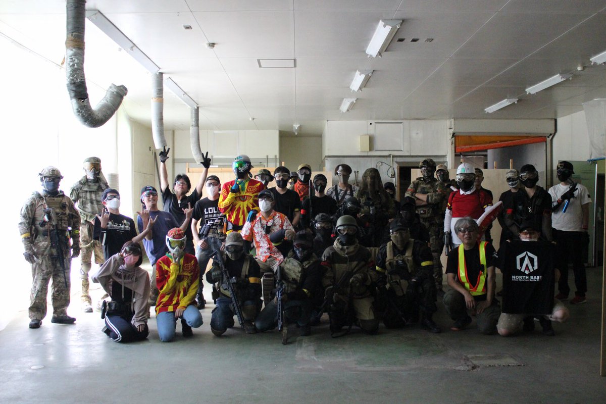 airsofter70's tweet photo. northbase最後の定例会お疲れ様でした😆参加者30名オーバーで3チームに振り分けてガン回し！天気もピーカンで最高のラストでした！
northbaseがなければ無かった出会いが沢山です😭
オーナー4年間本当にお世話になりました🙇‍♂️お疲れ様でした👏 https://t.co/zPxgWxwz8O