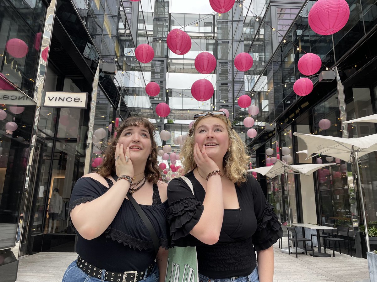 Izzy and Ella break to Octofinals (top 48) today!!! #mwhspride