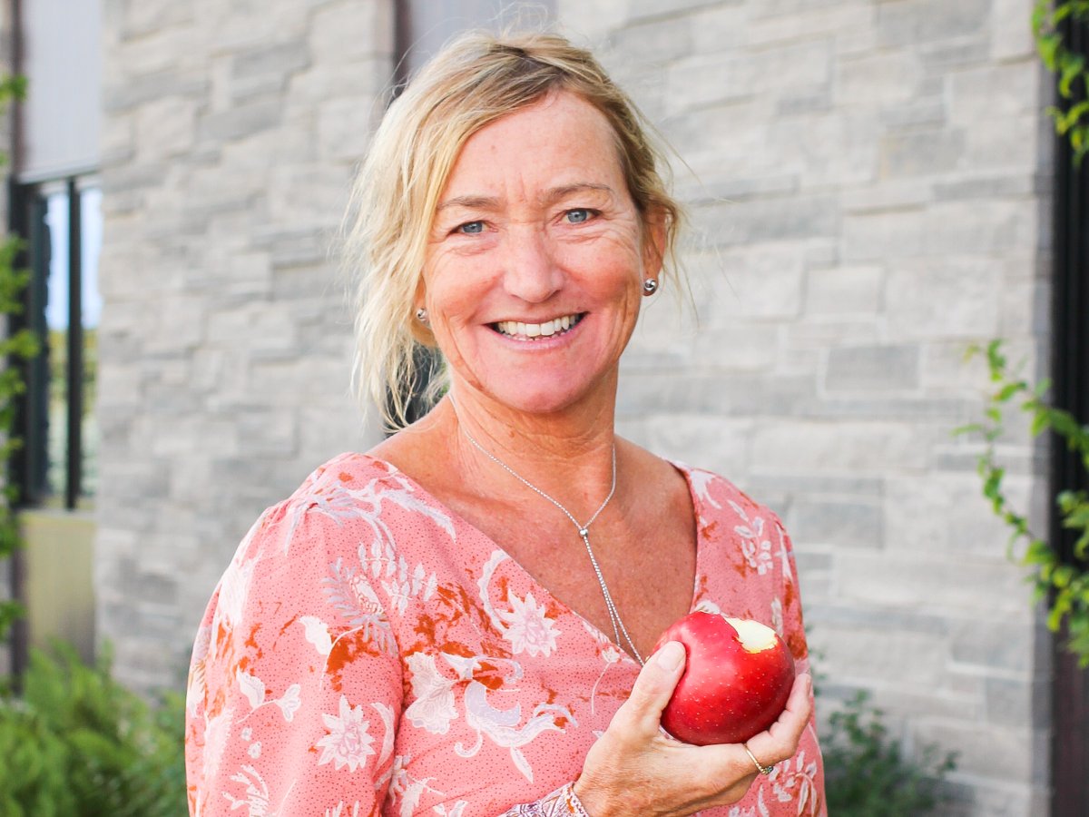 RedPrinceApple's tweet photo. Have you ever wondered who to thank for our crisp, sweet, and tangy Red Prince Apple? We introduce to you one-half of this incredible team, Irma Botden. Irma and Marius Botden immigrated from the Netherlands and brought the Red Prince apples to Canada. https://t.co/dFgeBQQzCf