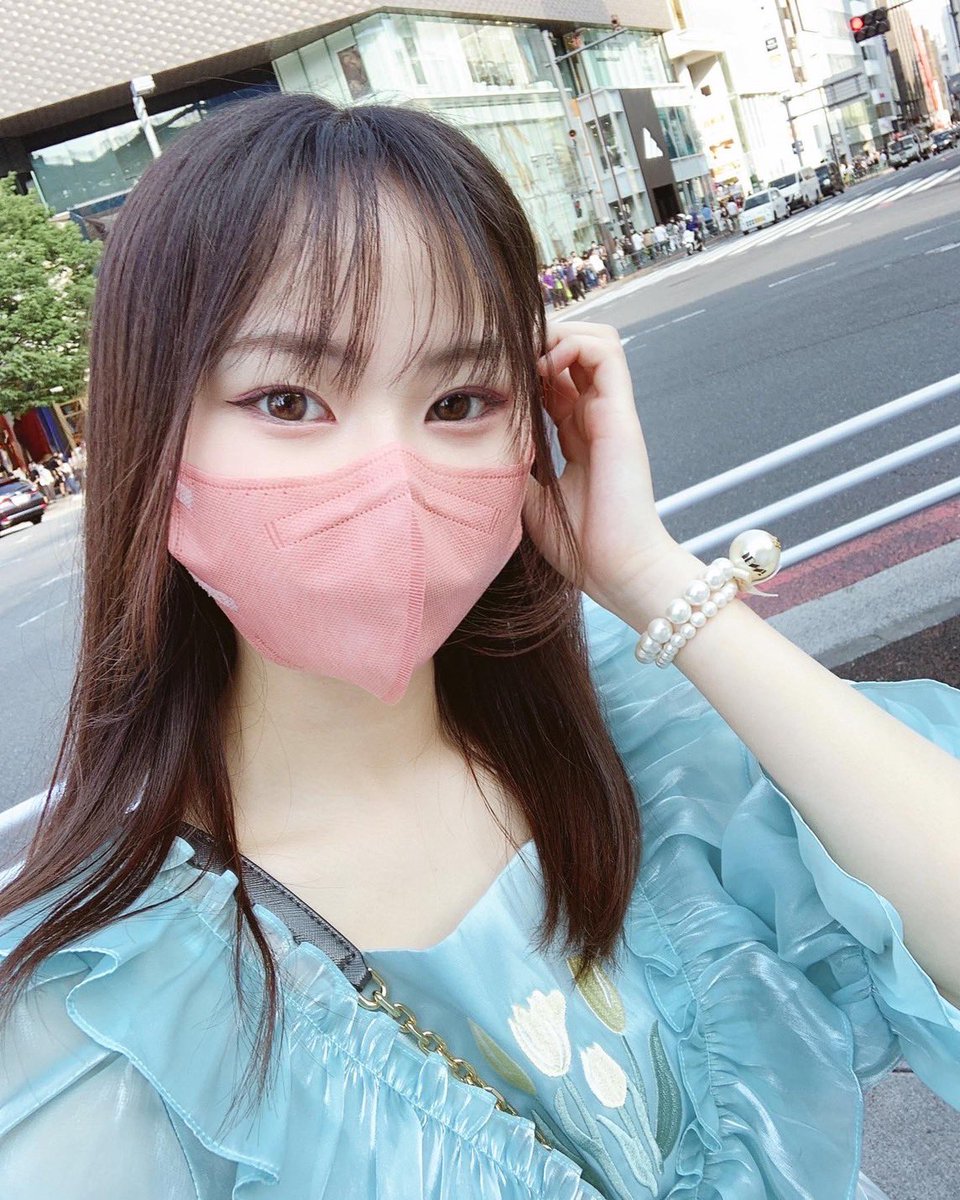 sakata___yu's tweet photo. インスタで発表した通り事務所を退所して以来、約1ヶ月ぶりの原宿！
テストが返って来てね、やっぱり英語が
だめだめだったの。
お買い物でスッキリ！ https://t.co/BKUkNbqdh8