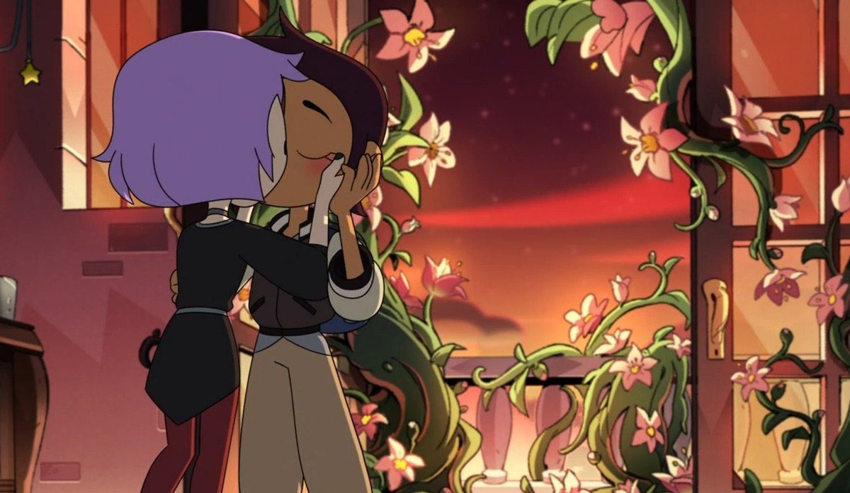 tohflags's tweet photo. bisexual and lesbian flag color picked from this picture of lumity kissing https://t.co/JWuqQpueq4