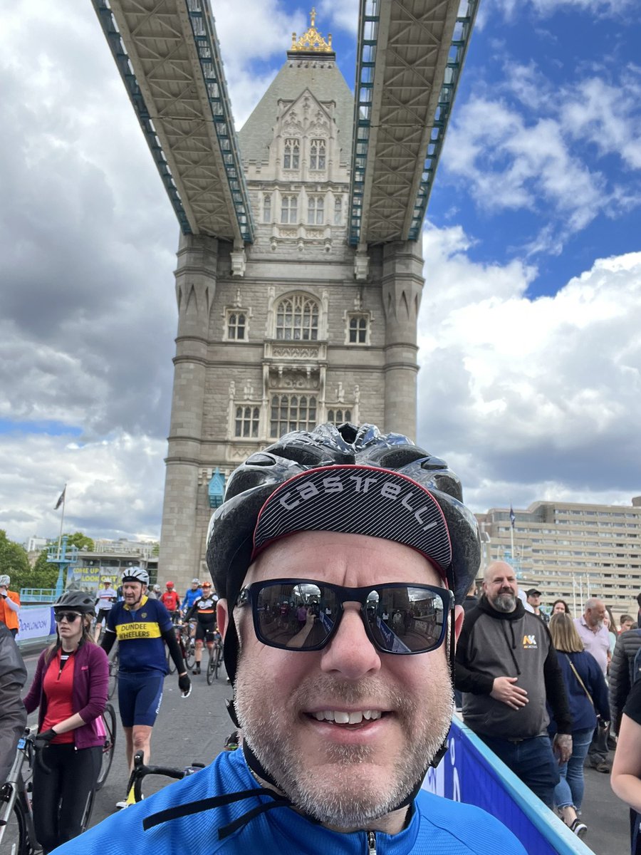 Trying to summon a smile. Nice to spot my family at the end. #ridelondon2022. I know everyone has their causes, but if you’re able, please donate to <a href="/MindCharity/">Mind</a> justgiving.com/fundraising/ji…