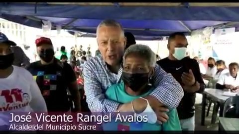 nomerindo428's tweet photo. 📍Con la creación de la nueva Dirección de Adultos Mayores los abuelos contará con nuevos Planes Sociales que mejoran su calidad de vida. ¡Nada Nos Detiene!
@JoseVRangelA 
@lAlcaldiasucre 
#DiálogoEntreIguales https://t.co/IxjDiFirD0