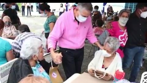 nomerindo428's tweet photo. 📍Con la creación de la nueva Dirección de Adultos Mayores los abuelos contará con nuevos Planes Sociales que mejoran su calidad de vida. ¡Nada Nos Detiene!
@JoseVRangelA 
@lAlcaldiasucre 
#DiálogoEntreIguales https://t.co/IxjDiFirD0
