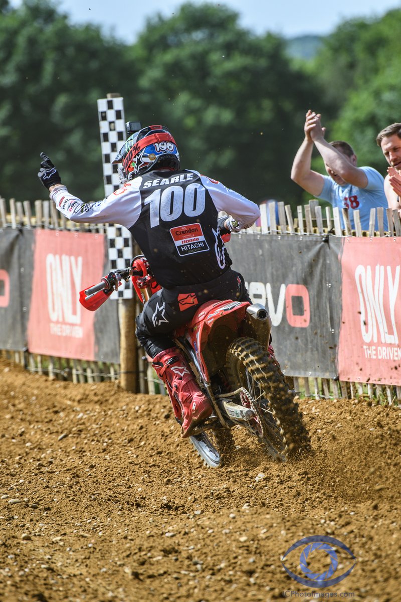 ICPhotoImages's tweet photo. Outstanding weekend by this man @tommysearle100 at Canada Heights 4th Rnd Revo MXGB https://t.co/8fyr9y95vT