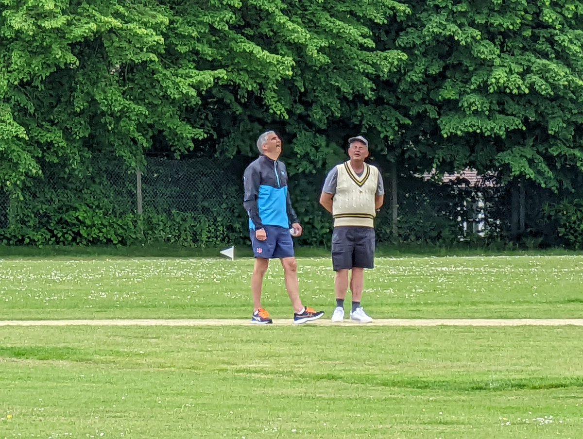 maresfieldcc's tweet photo. Play is underway at the Real MCG. @BuxtedParkCC have won the toss and elected to bat 1st. 35 overs per side. #mares https://t.co/m4mk9B0RGw