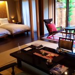 ツイートに含まれる画像